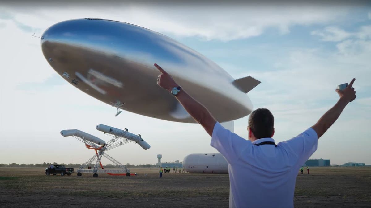 A solar-powered blimp can bring high-speed Internet to your area