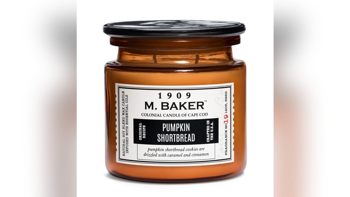 Love pumpkin cookies? This is the right candle for you. 