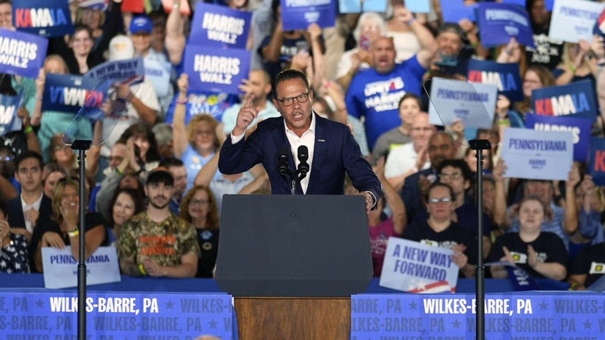 Shapiro at Harris-Walz rally