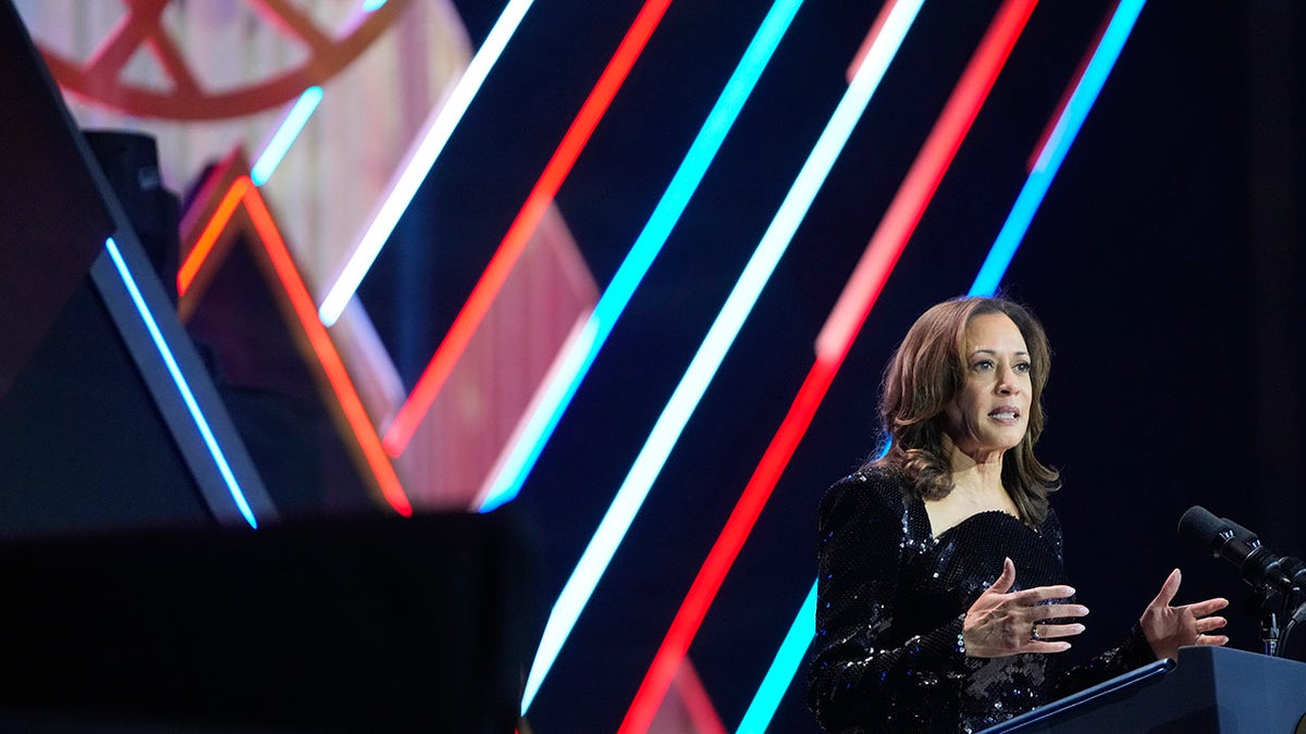 Harris at Congressional Black Caucus dinner