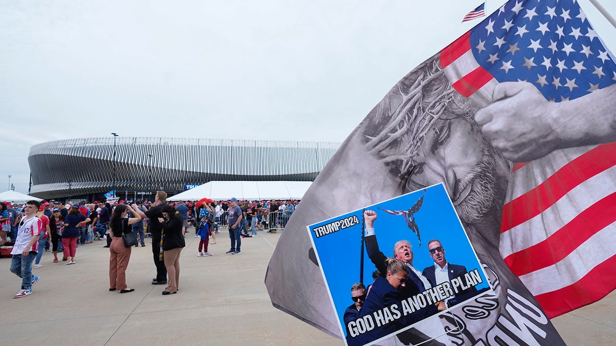 Manifestación de Trump en el Nassau Coliseum