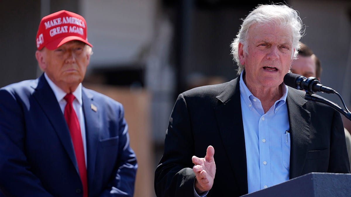 Trump y el reverendo Franklin Graham