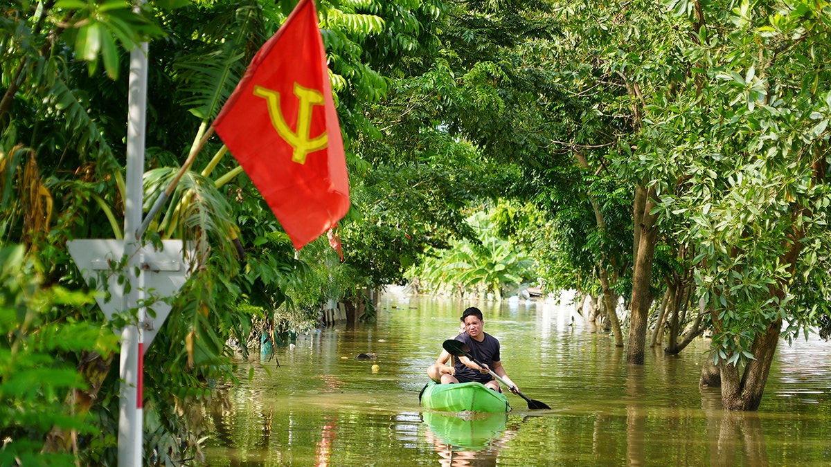 APTOPIX Inundaciones en Vietnam