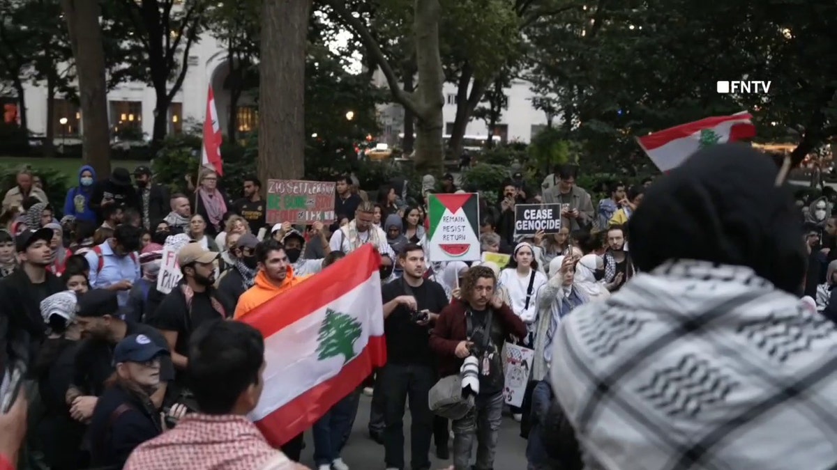 Manifestantes anti-Israel en la concentración