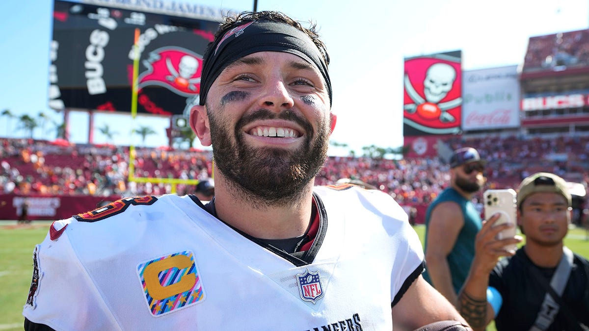 Baker Mayfield sonríe