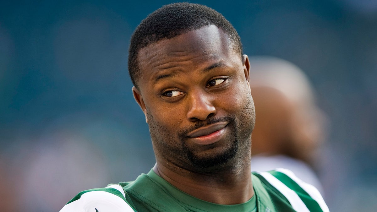 Bart Scott vs Ravens