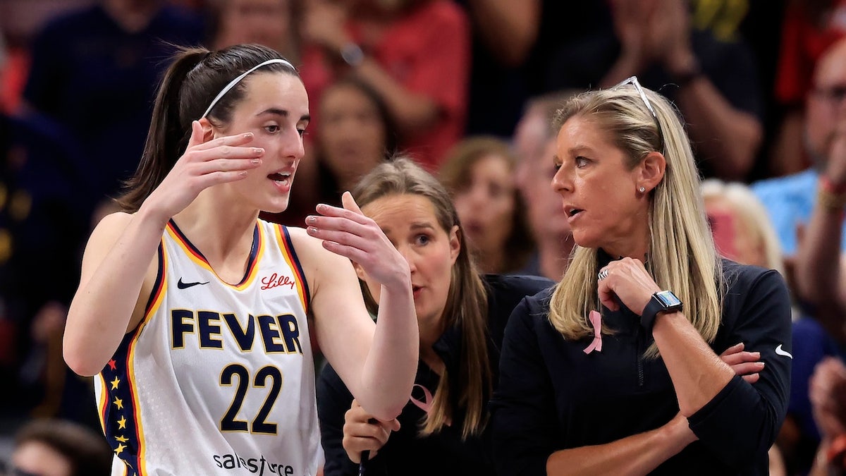 Caitlin Clark's Technical Fouls: Raising Concerns Among Fans and Coaches