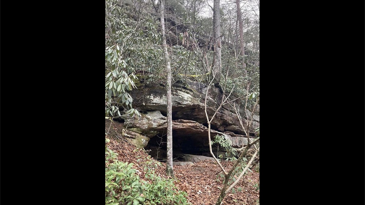 Cave near where police are searching for suspected shooter on Kentucky highway