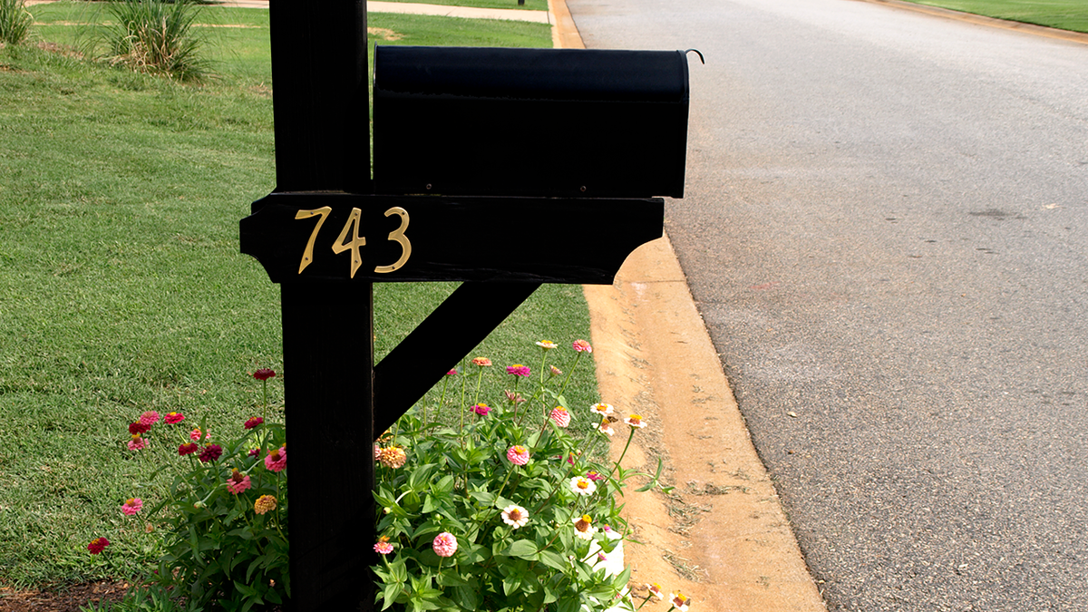 Pay attention to the state of your mailbox if you plan to sell your home.