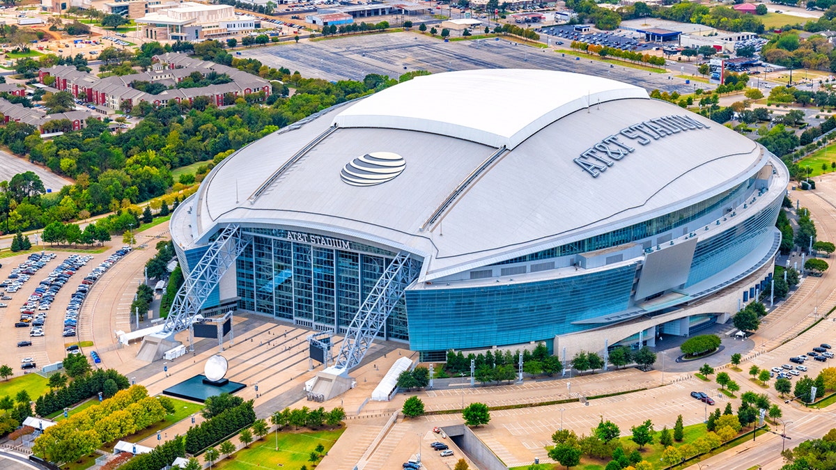 Dallas Cowboys AT&T stadium