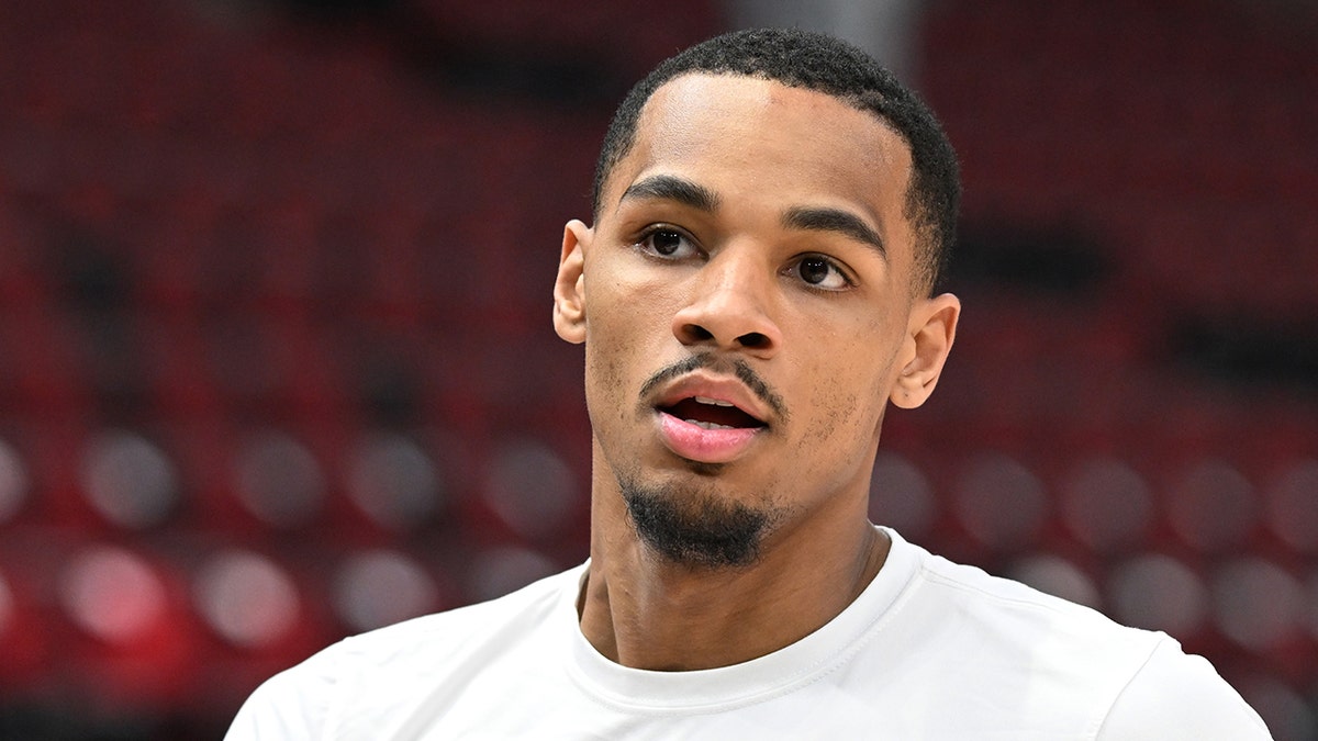 Dejounte Murray warms up   earlier  a game