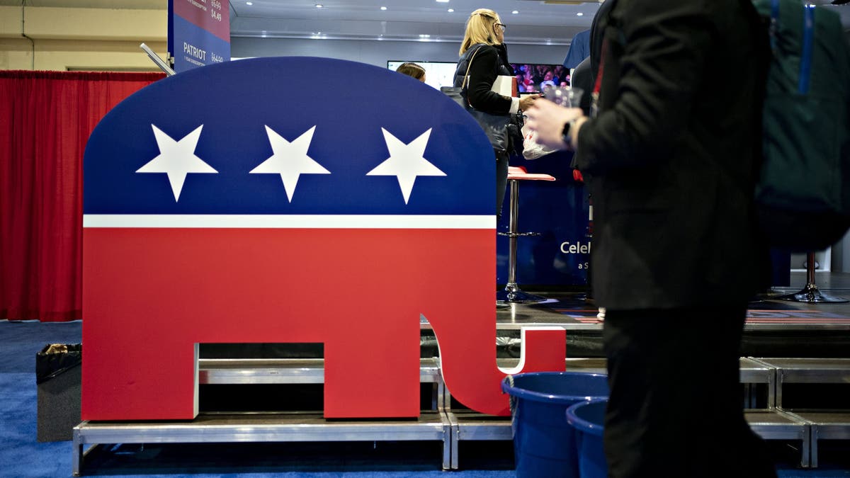 GOP elephant symbol