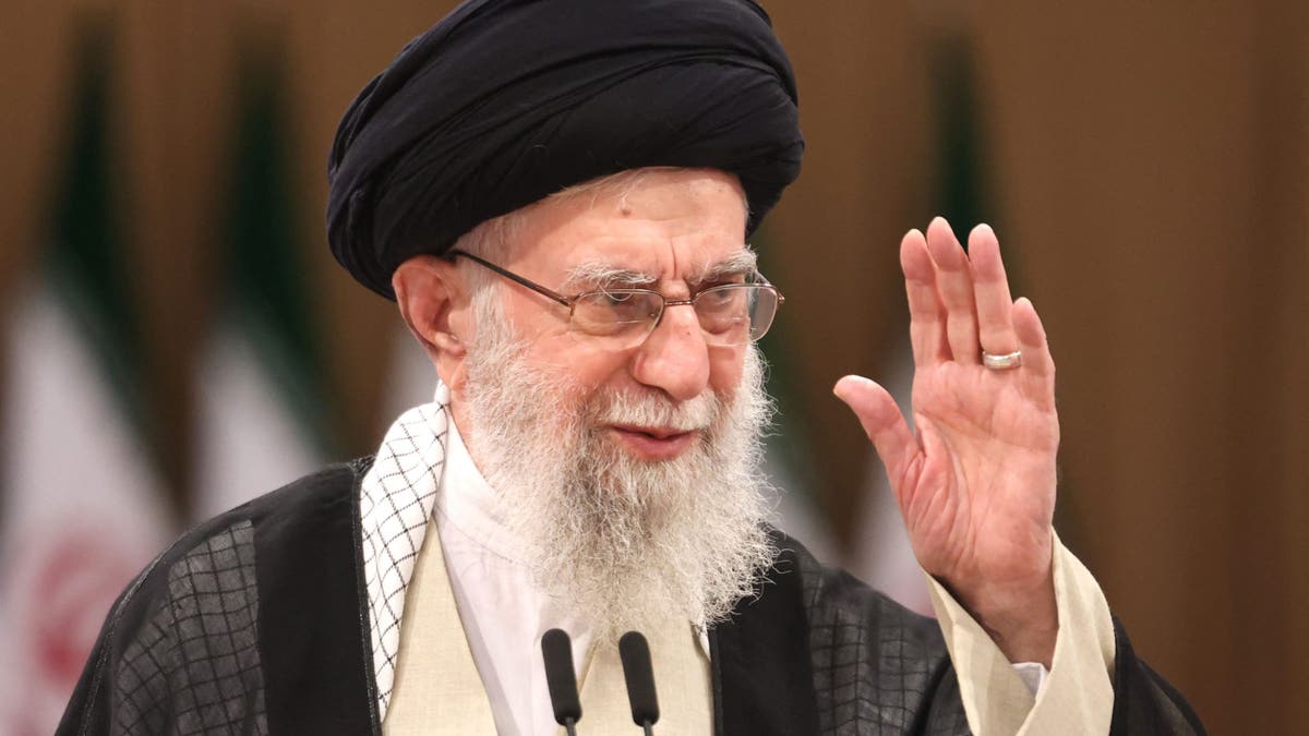 Gelombang Khamenei