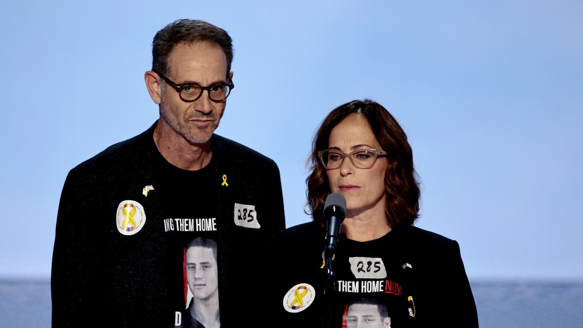 Los padres del rehén de Hamás, Omer Neutra, en la Convención Nacional Republicana