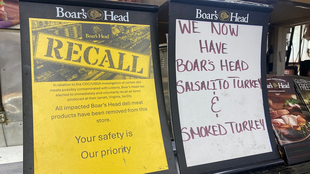 Boar's Head recall signs