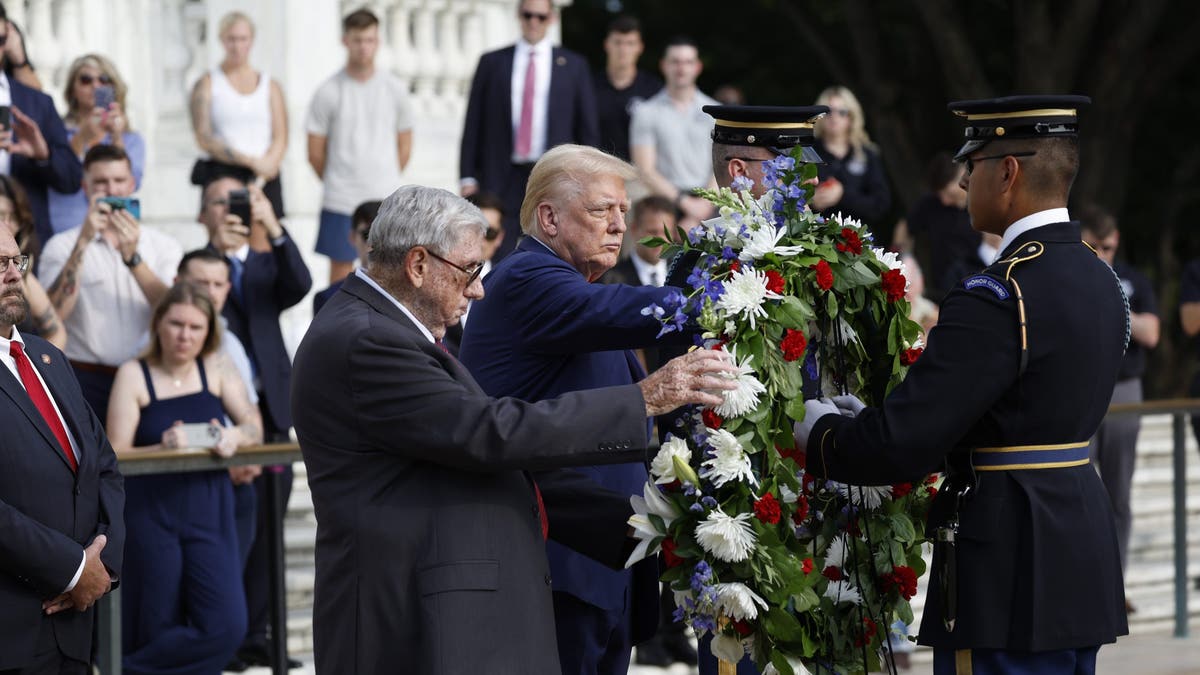 Trump Cementerio de Arlington