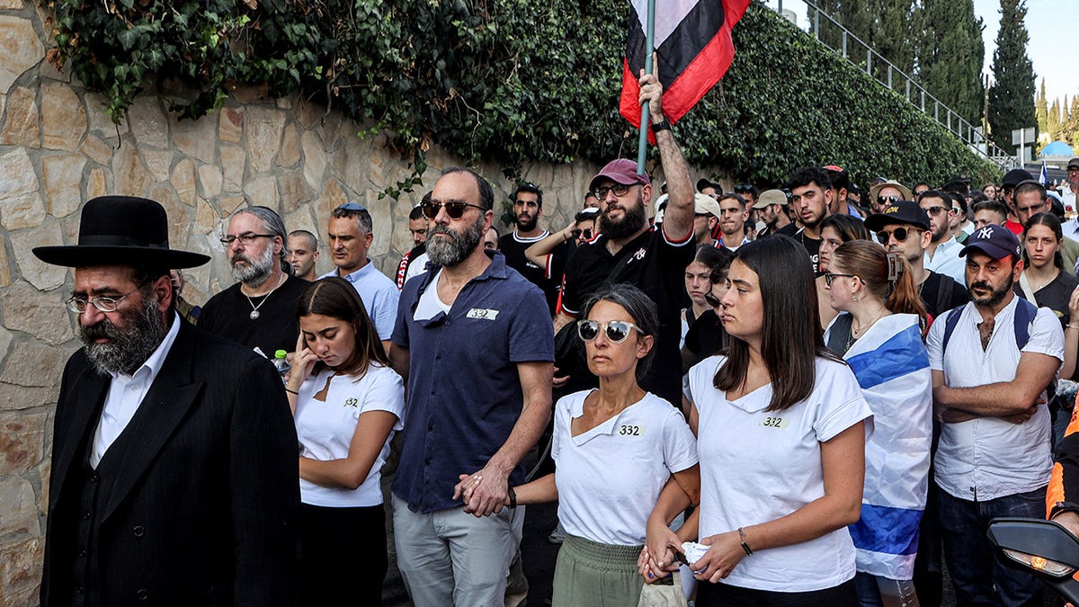 Parade of mourners