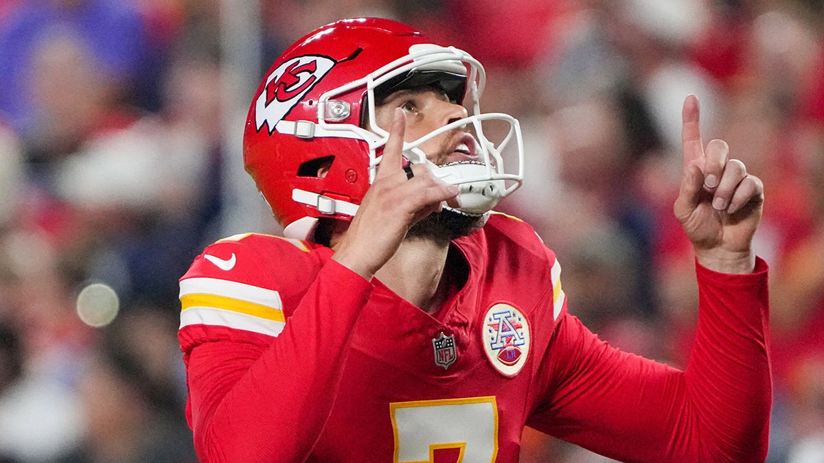 Harrison Butker contra los osos