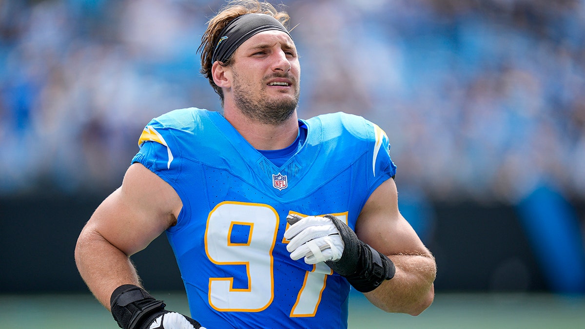 Joey Bosa biega 