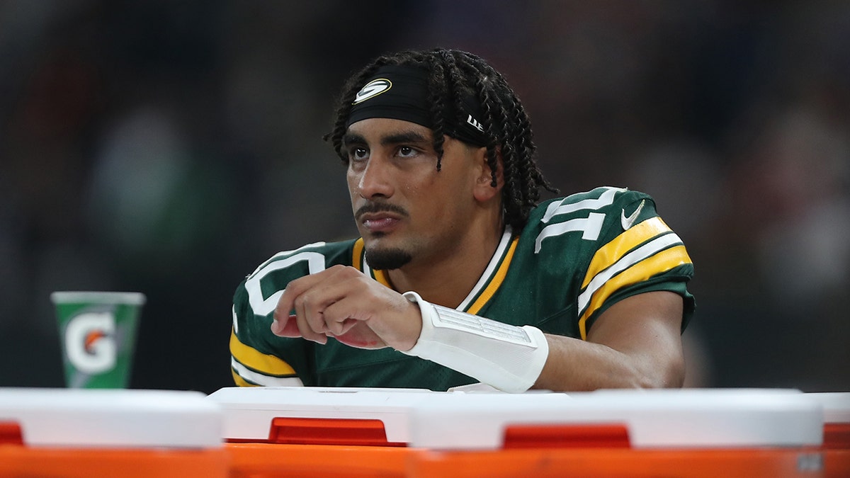 Packers' Jordan Love Possibly Suffered MCL Injury, Likely Avoided ACL ...