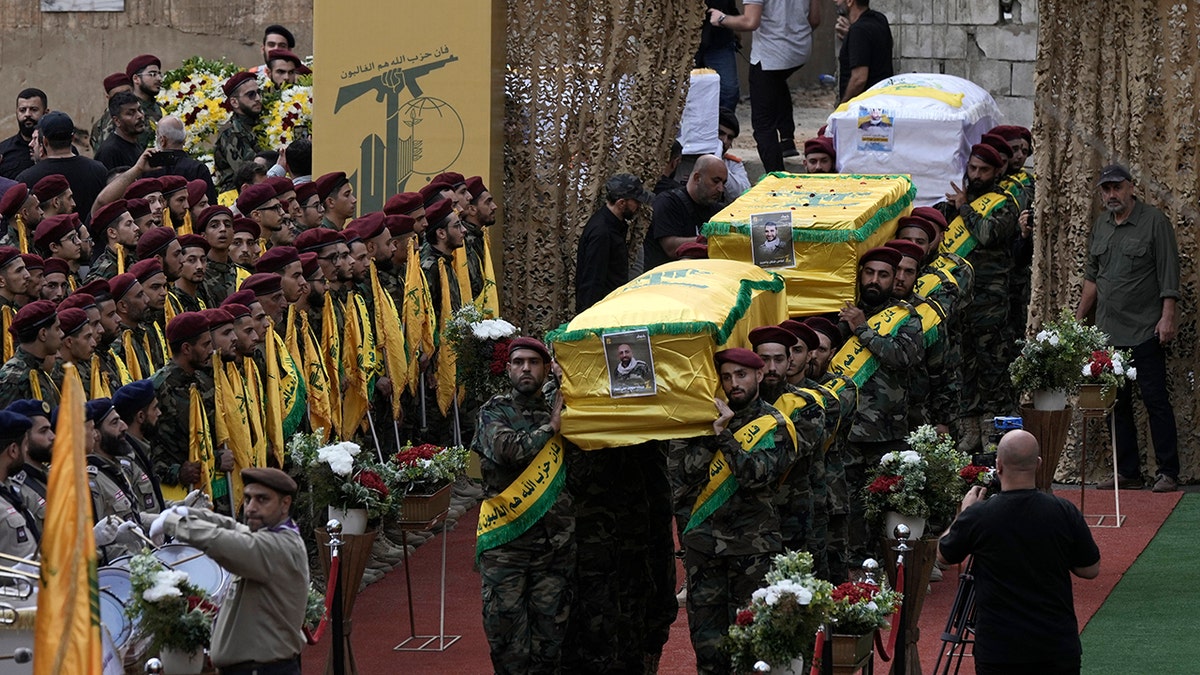 Funeral de un combatiente de Hezbolá