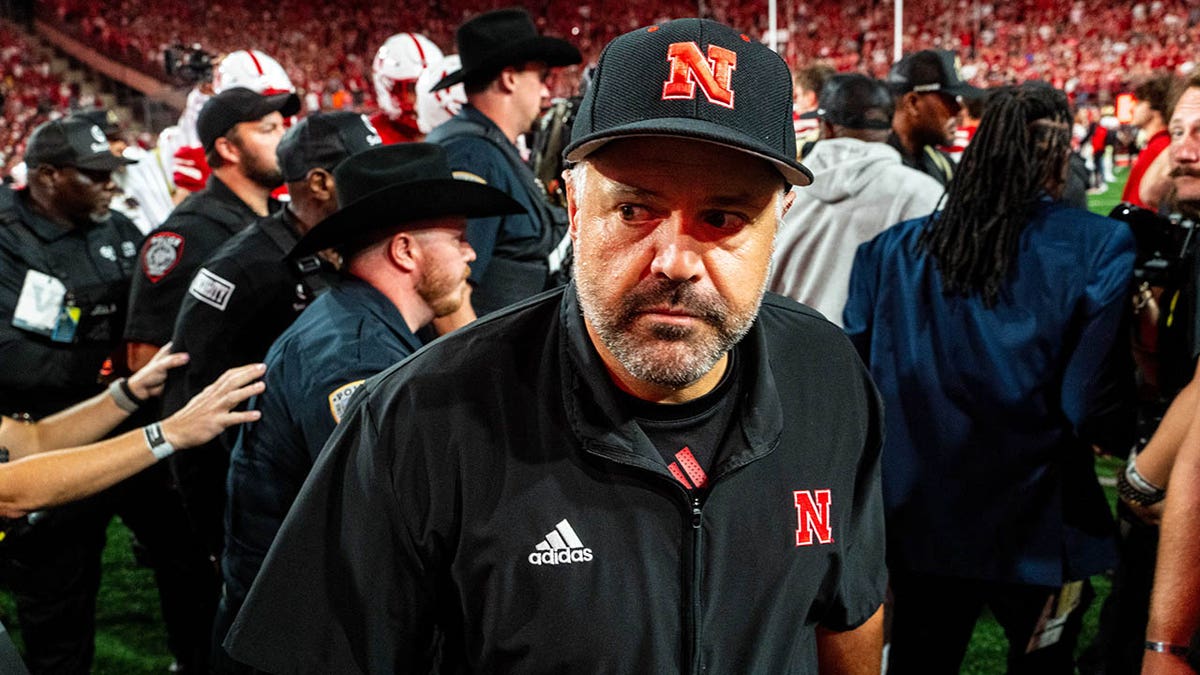 Matt Rhule abandona el campo