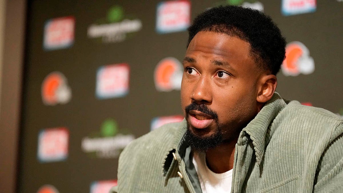 Myles Garrett issues ultimatum as future with Browns hangs in the balance: 'I'm not trying to rebuild'  at george magazine