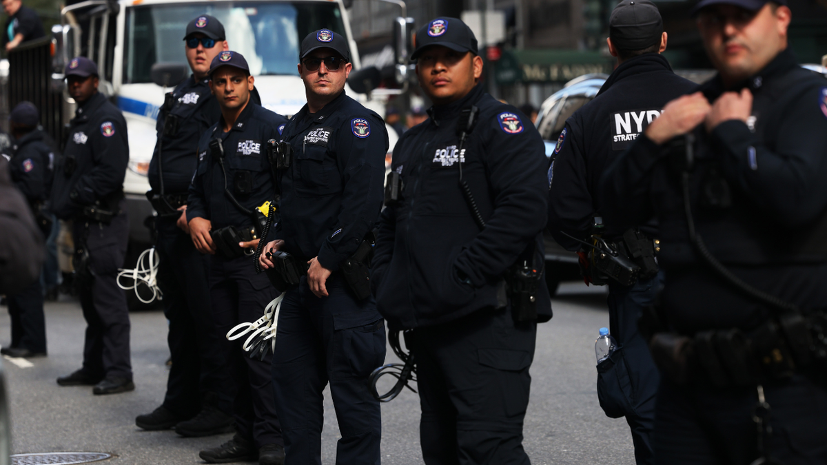 Agentes de policía de Nueva York