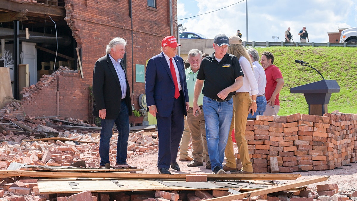 El reverendo Franklin Graham y Donald Trump