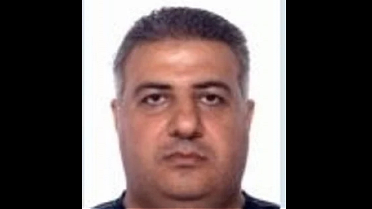 Foto de identificación policial de Naji Sharifi Zindashti