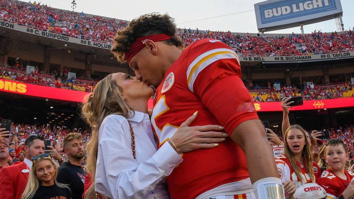 Chiefs backmost   Patrick Mahomes kisses his wife, Brittany Mahomes, earlier  kickoff against the Detroit Lions connected  Sept. 7 astatine  GEHA Field astatine  Arrowhead Stadium.