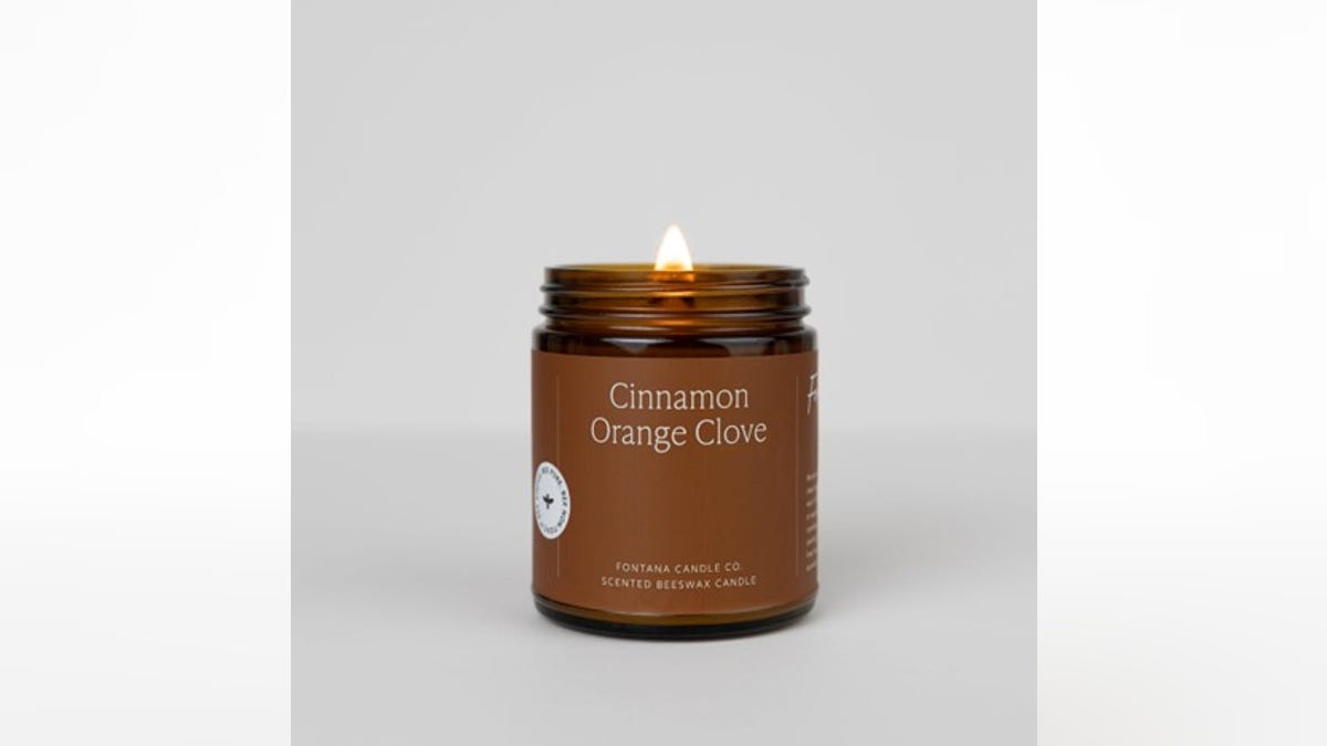 Light this candle and smell cinnamon, orange peel and cloves throughout your home. 