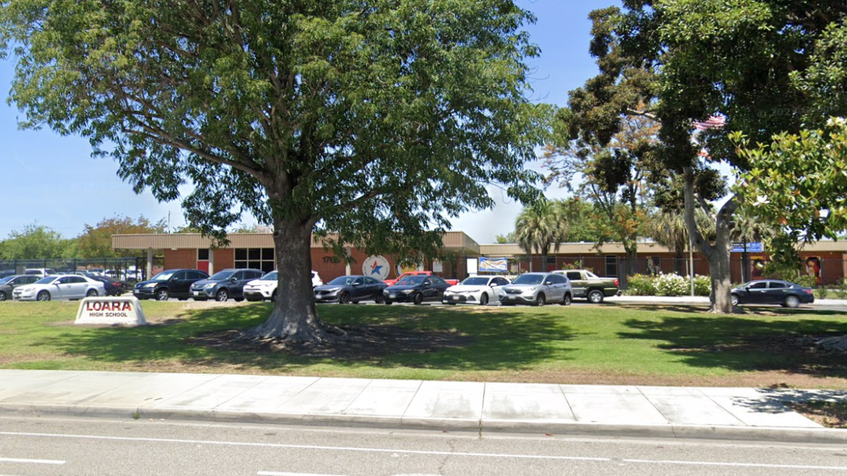 Escuela secundaria de Loara