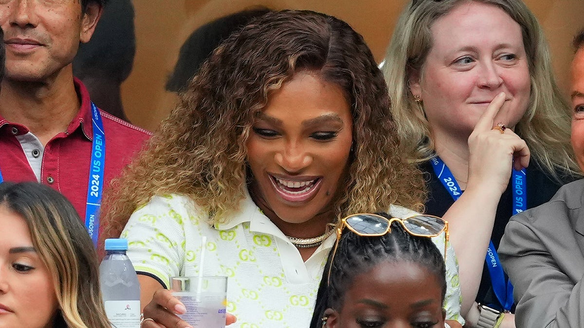 Serena Williams reacts to first sip of US Open's signature cocktail