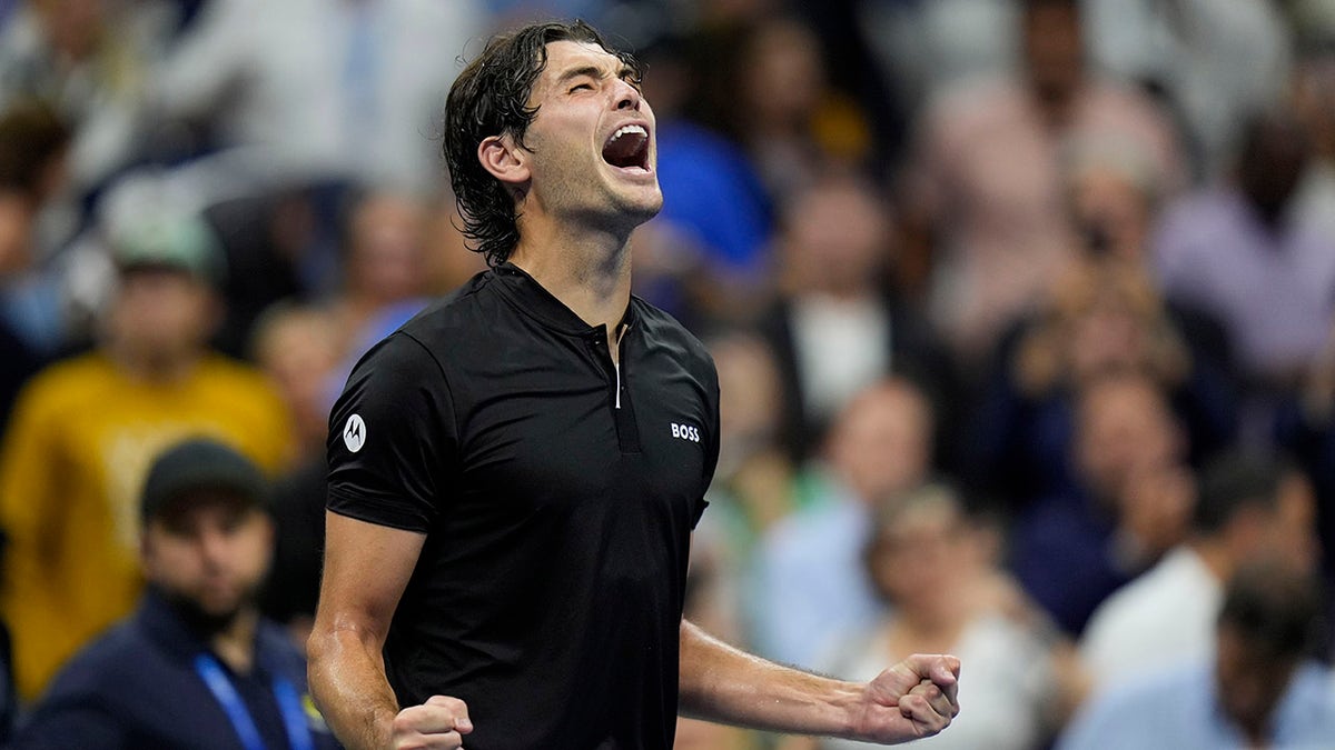 Taylor Fritz celebrates