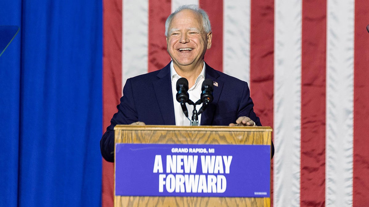 Tim Walz en Michigan