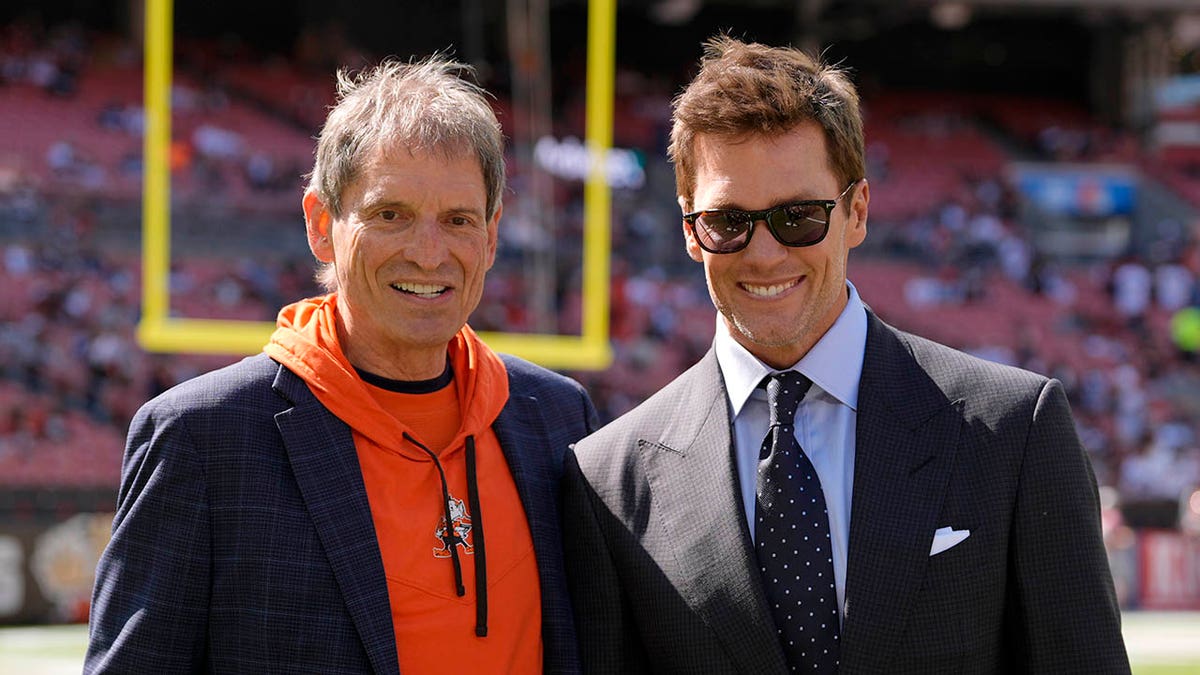 Tom Brady y Bernie Kosar