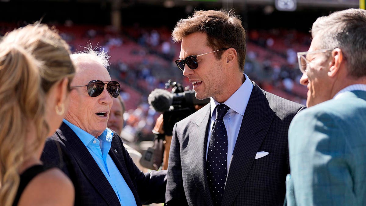 Tom Brady y Jerry Jones