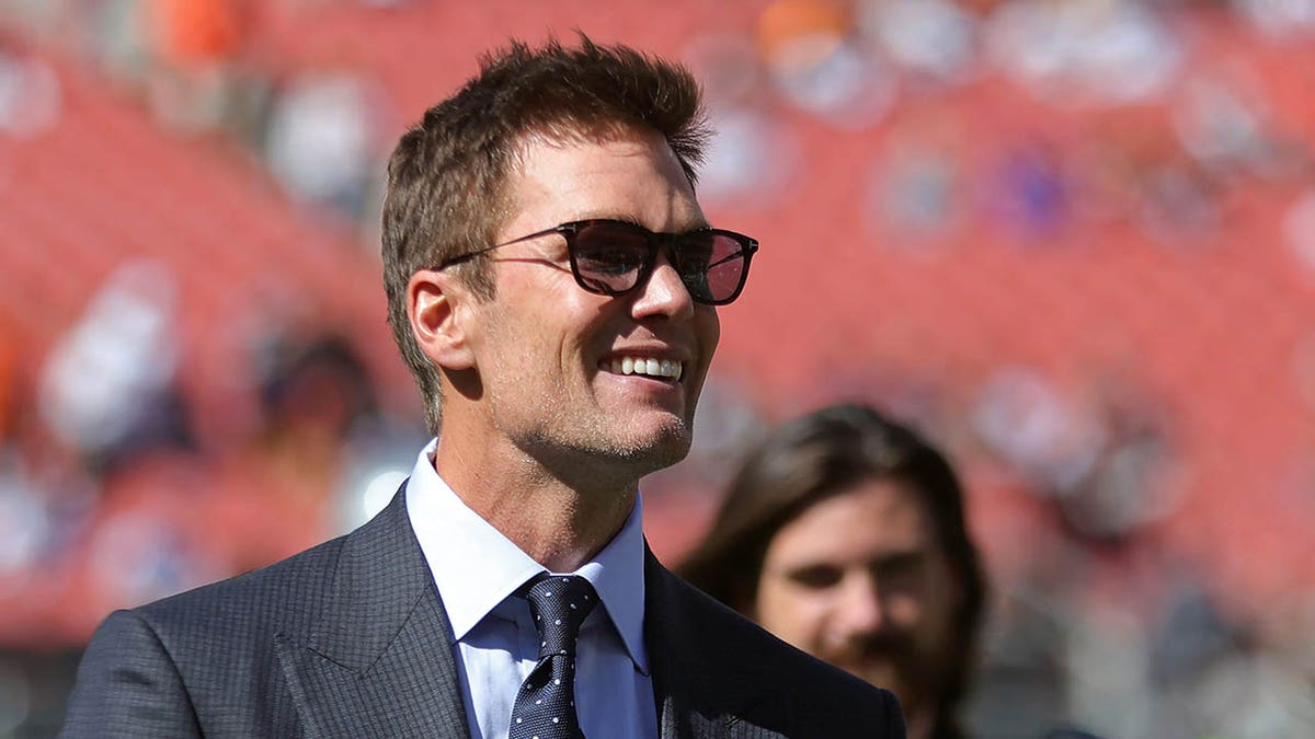 Tom Brady embracing challenge of 'learning on the fly' in new broadcast ...