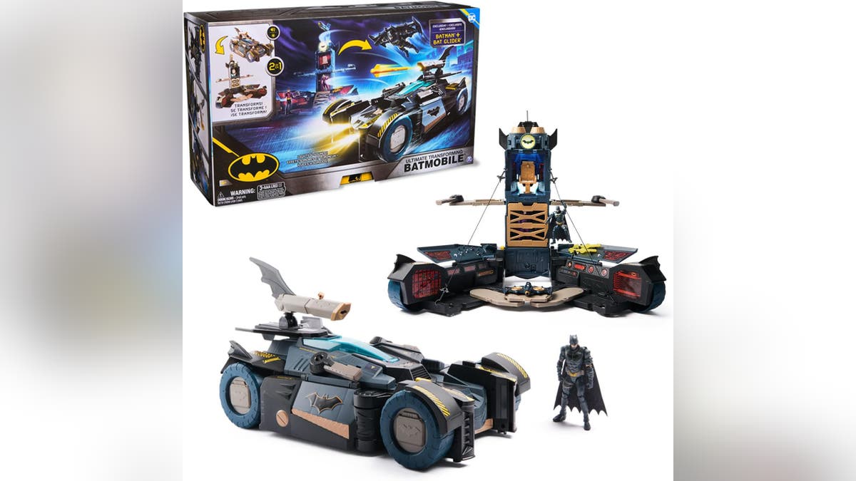 Dapatkan dua mainan menjadi satu dengan set Batman ini.