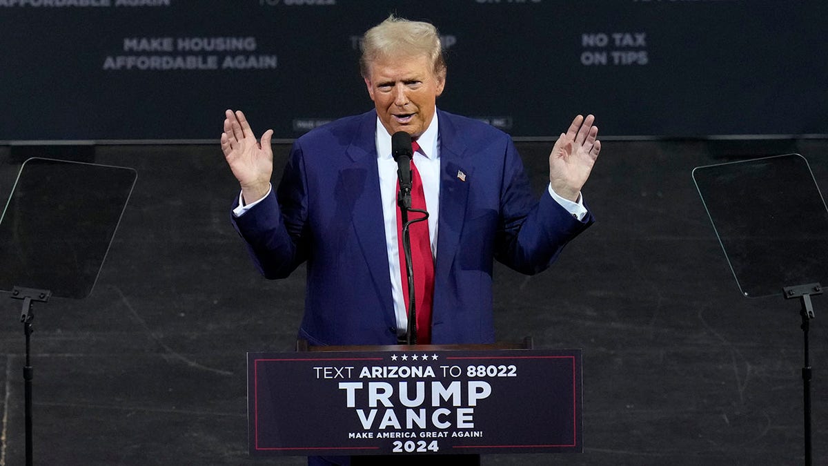 President Trump speaks in Tucson, Arizona