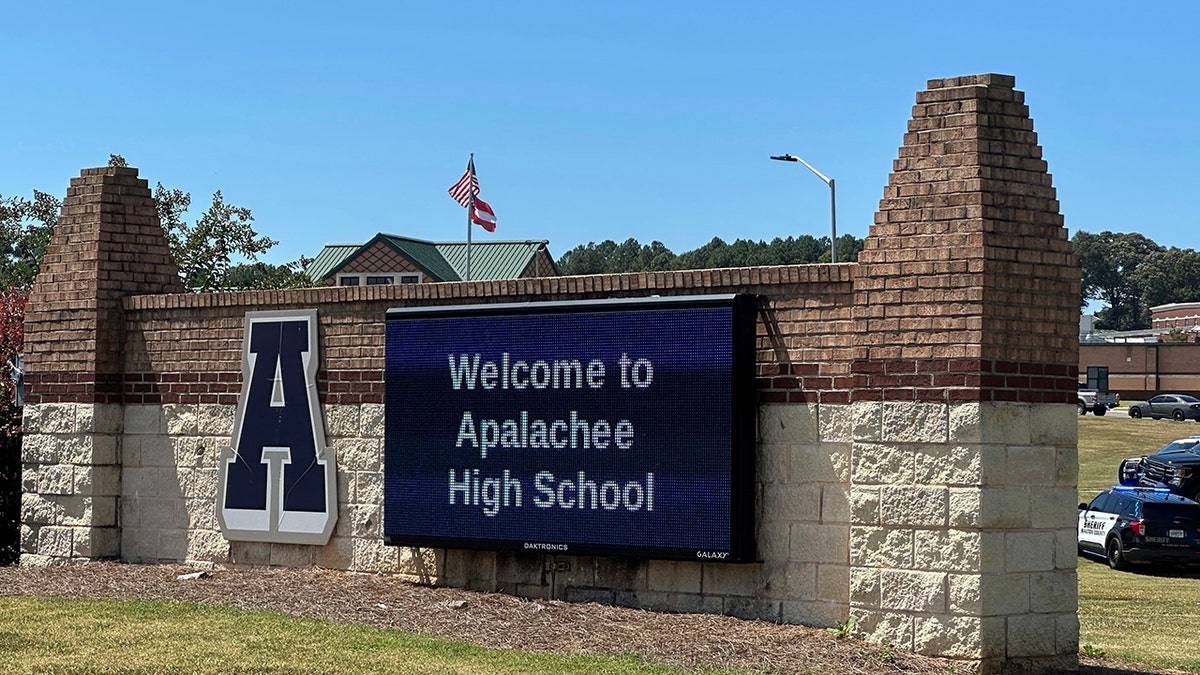 Escuela Secundaria Apalachee