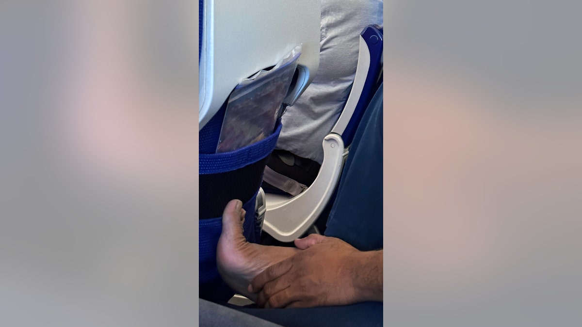 no llevar calcetines en un avión