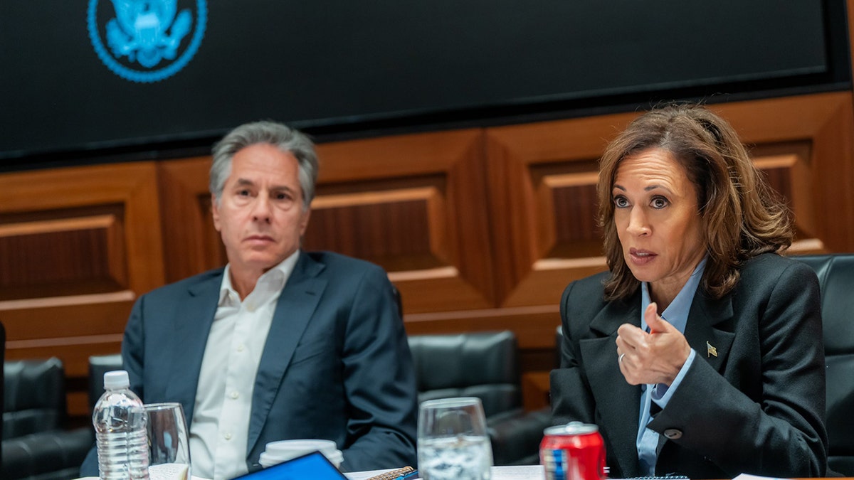 Harris y Blinken en la Sala de Situación