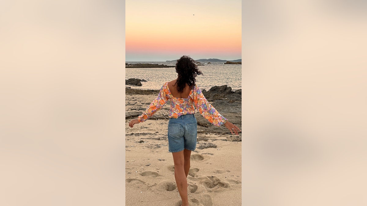 Mujer en la playa