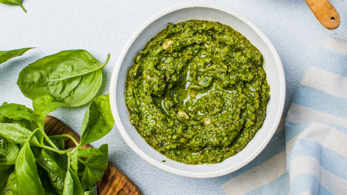 Pesto y albahaca