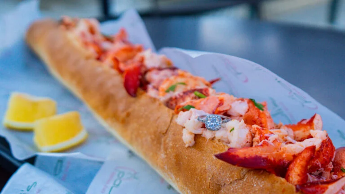 engagment lobster roll