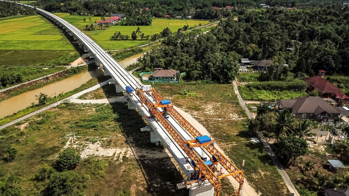 Un enlace ferroviario en Kelantan, Malasia