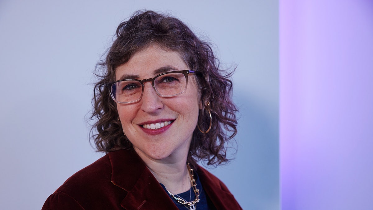 Mayim bialik smiles