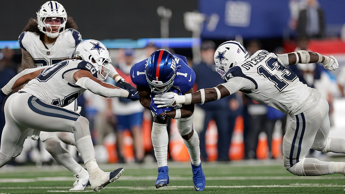 Malik Nabers runs the ball